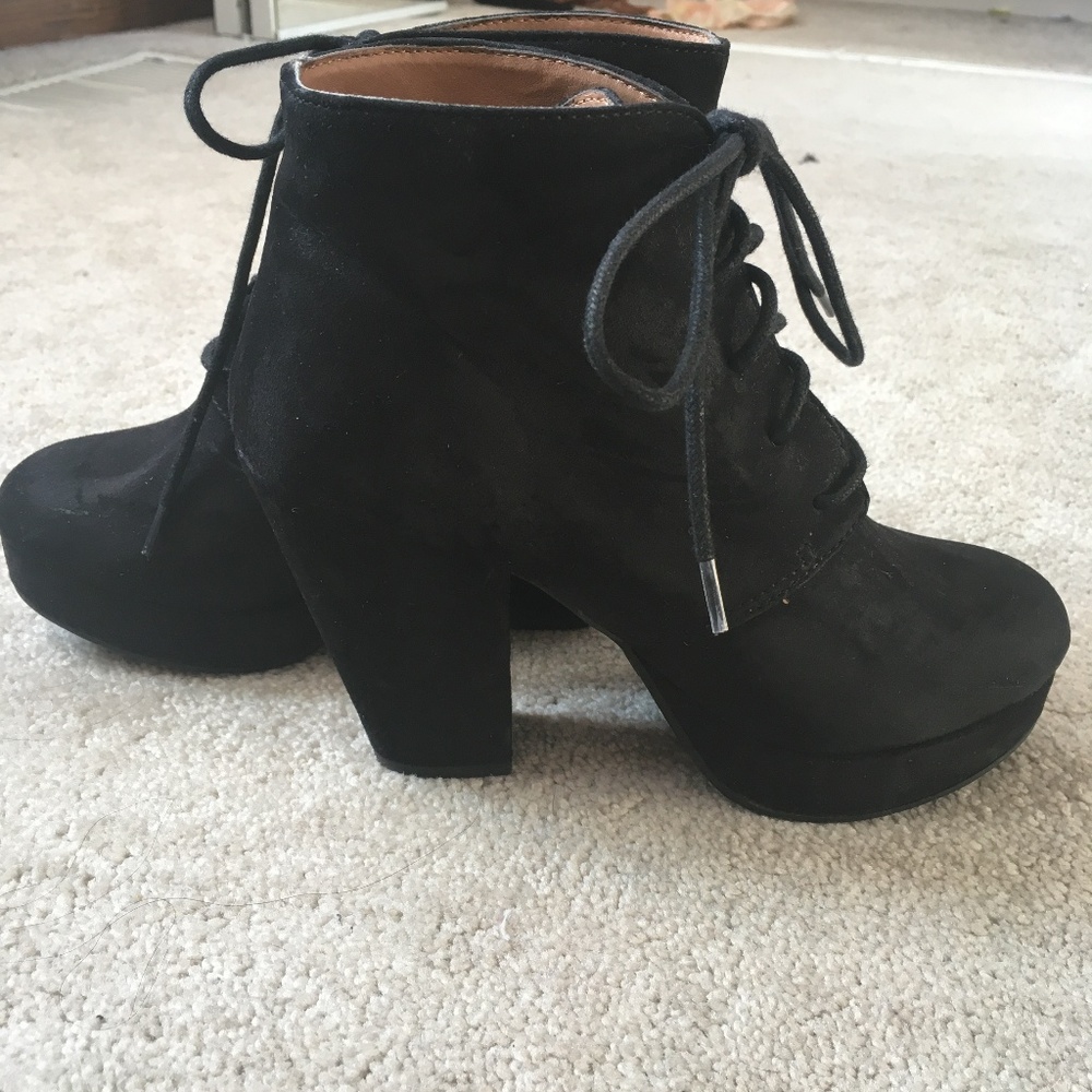 BLACK PLATFORM BOOTS MIX NO. 6